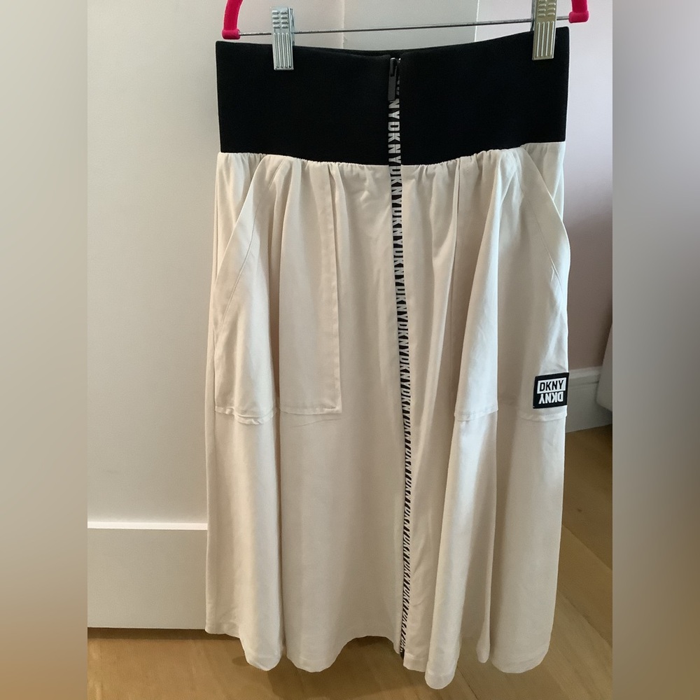 DKNY girls white knee length skirt